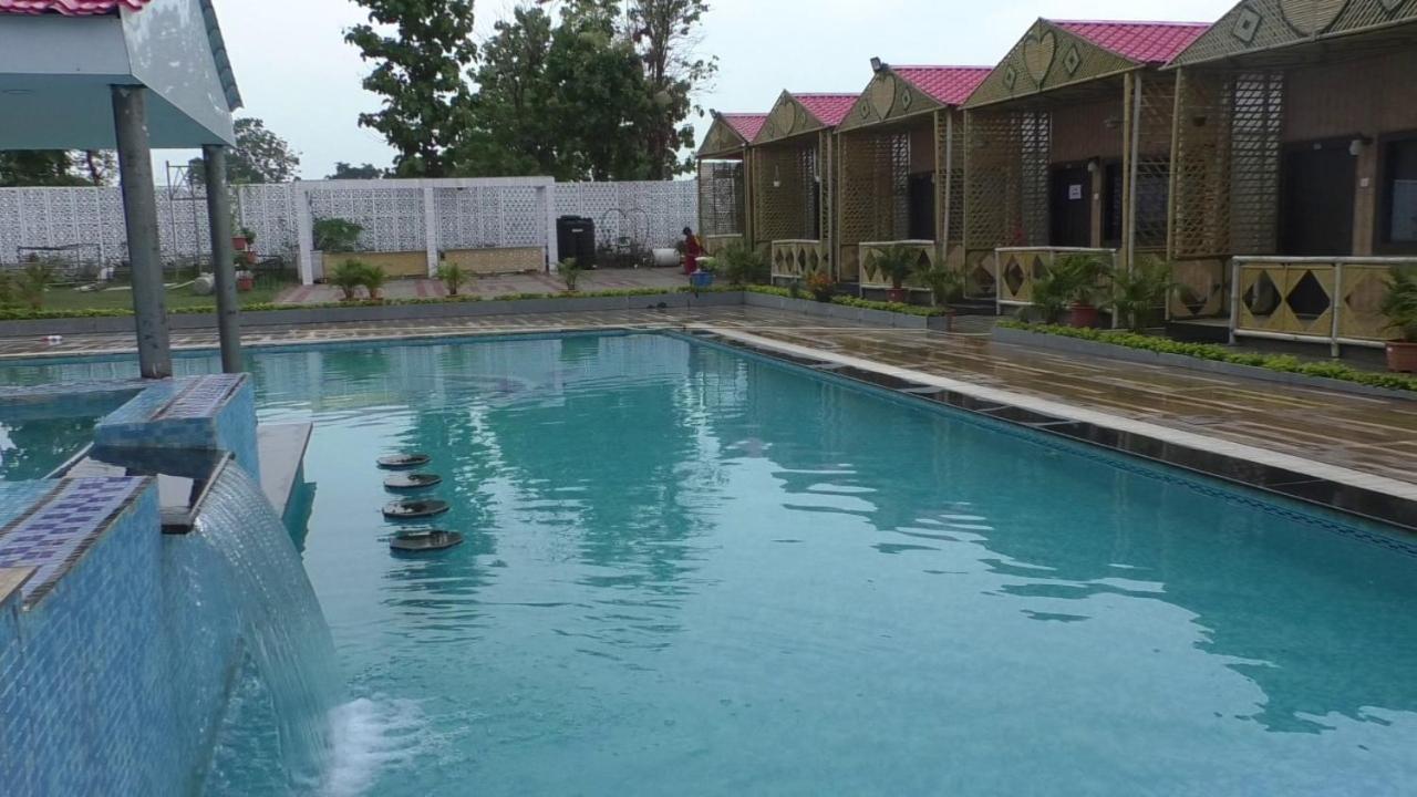 Midwaay Resort Patratu Eksteriør bilde