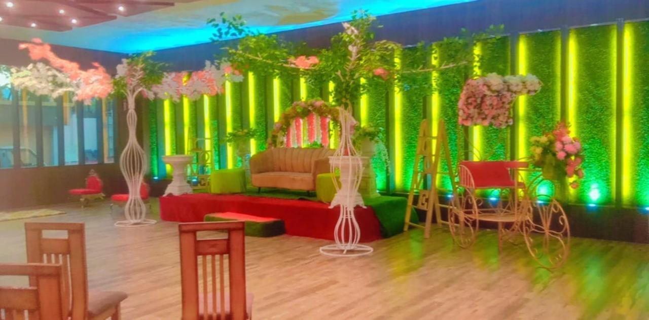 Midwaay Resort Patratu Eksteriør bilde