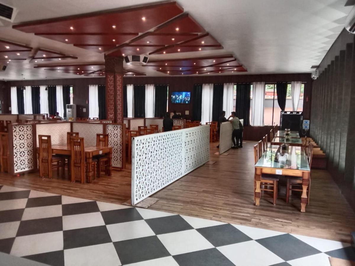 Midwaay Resort Patratu Eksteriør bilde